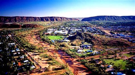 what is the population of alice springs